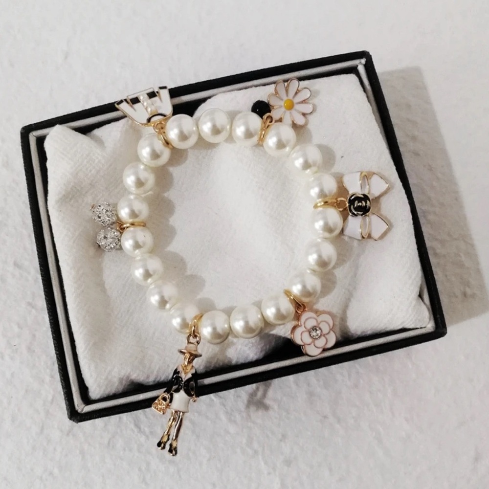 Camellia luxury pearl charm bracelet for Women Party Jewelry